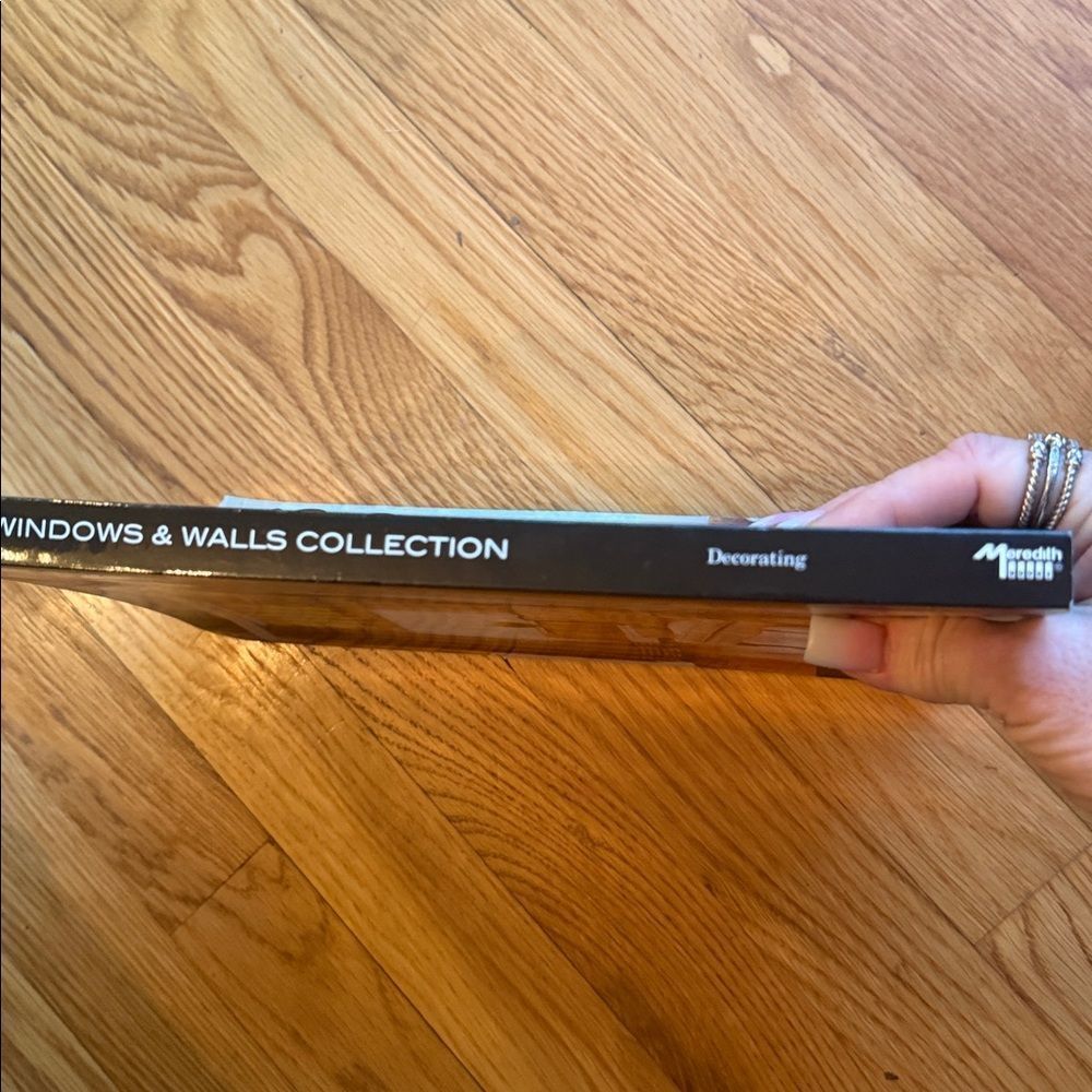 “Great Windows & Walls Collection” Book! - Picture 4 of 6